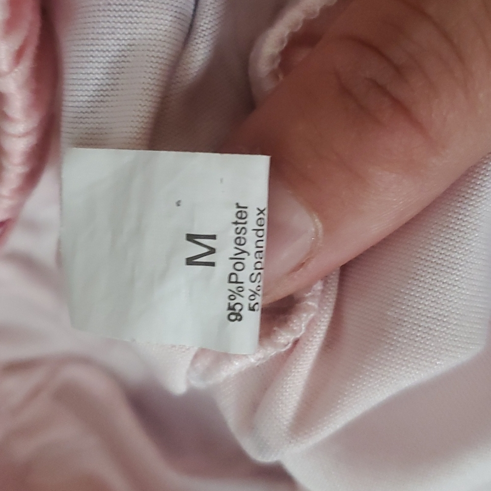 Adorable pajama set in soft fabric size medium - Picture 5 of 7